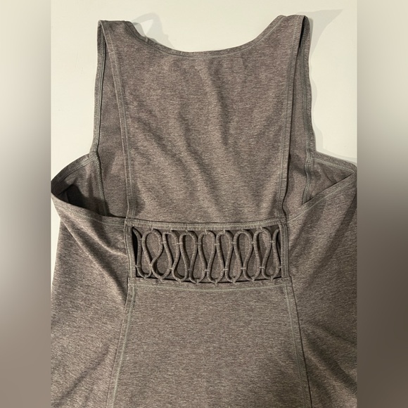 Lululemon Unique Braided Back Gray Women's Tank Top Size 6 - Picture 12 of 12